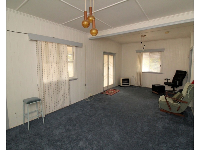 5 Nolan Street, Crows Nest QLD 4355