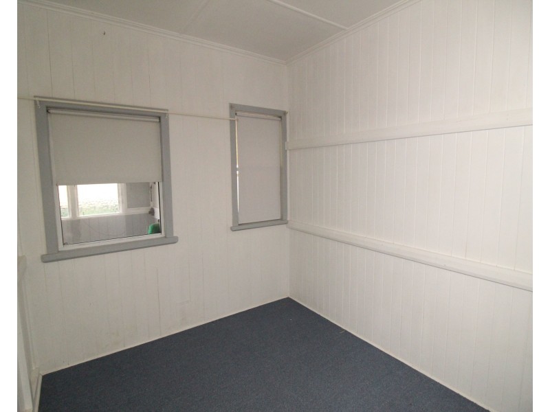 5 Nolan Street, Crows Nest QLD 4355