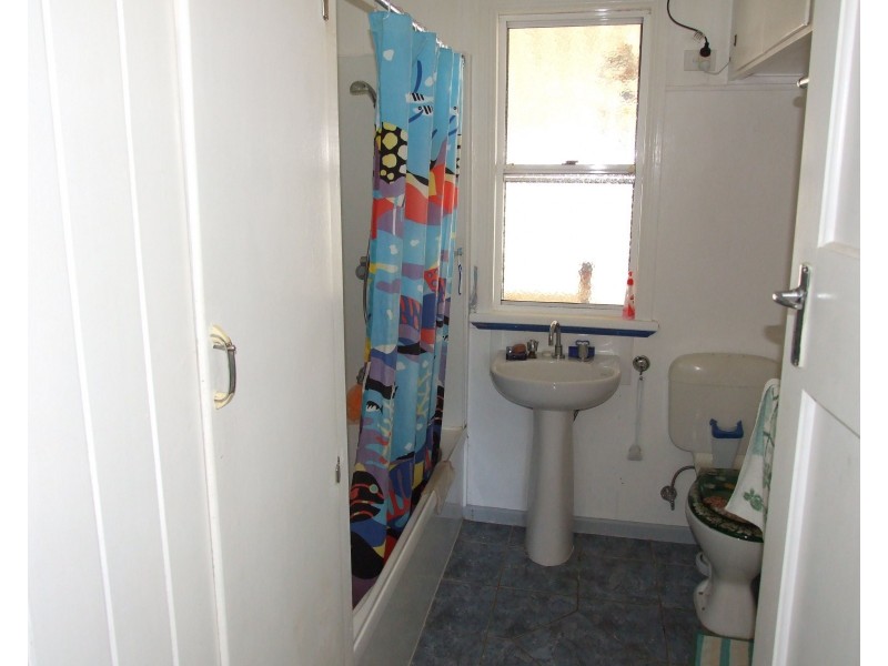 5 Nolan Street, Crows Nest QLD 4355