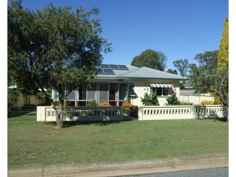 5 Nolan Street, Crows Nest QLD 4355