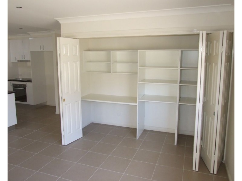 1/24 Creek Street, Crows Nest QLD 4355