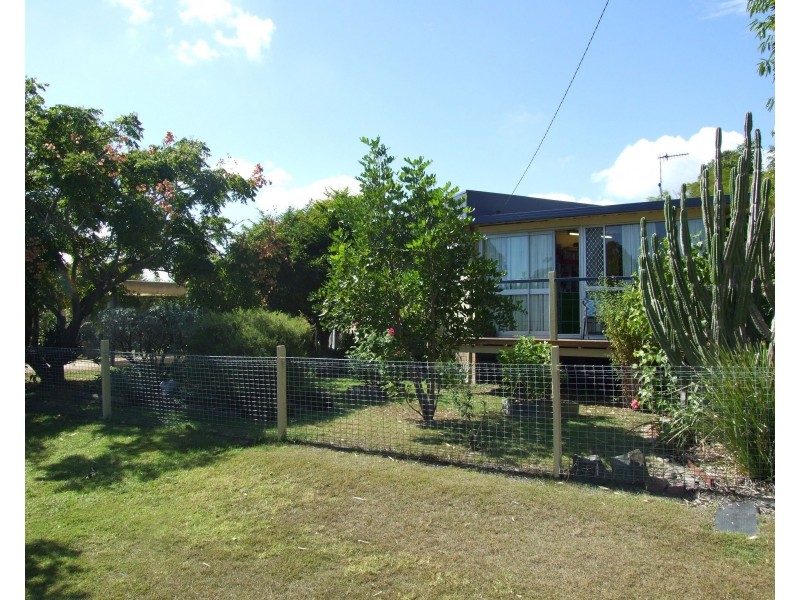 4 Dale Street, Crows Nest QLD 4355