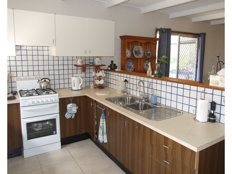 4 Dale Street, Crows Nest QLD 4355