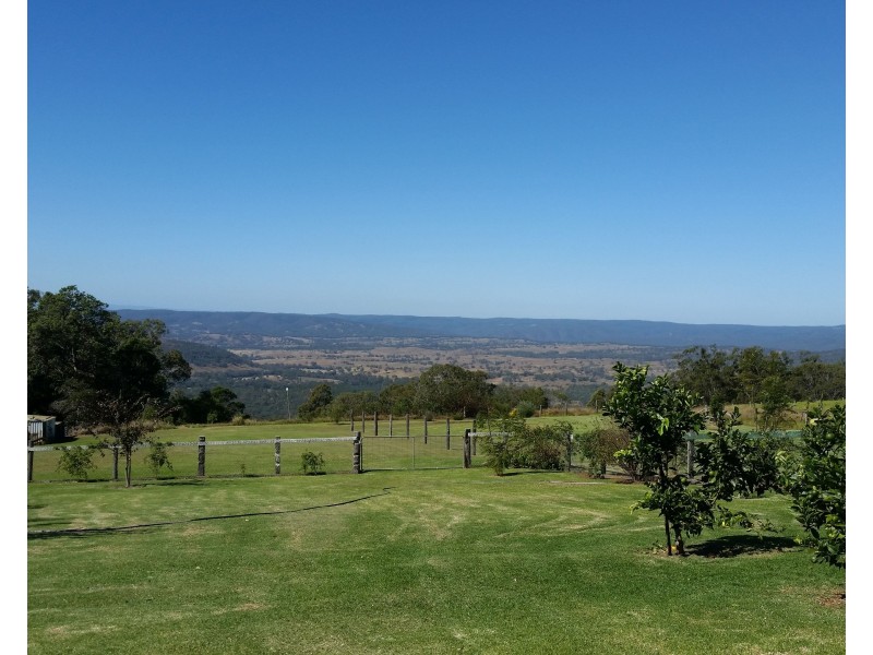 674 Anduramba Road, Crows Nest QLD 4355