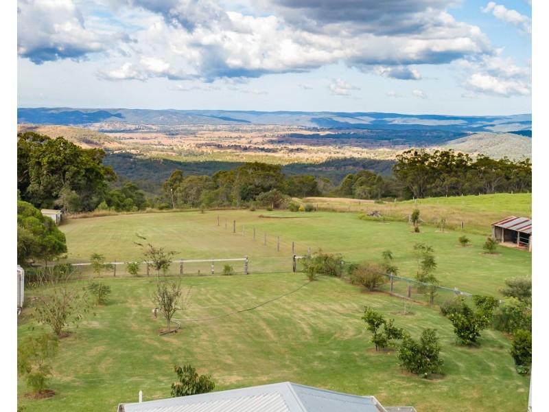 674 Anduramba Road, Crows Nest QLD 4355