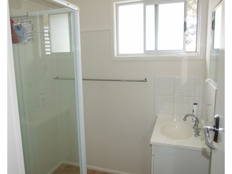 18 Andrews Road, Crows Nest QLD 4355