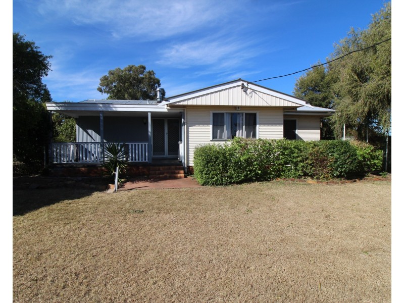 36 Mocatta Street, Goombungee QLD 4354