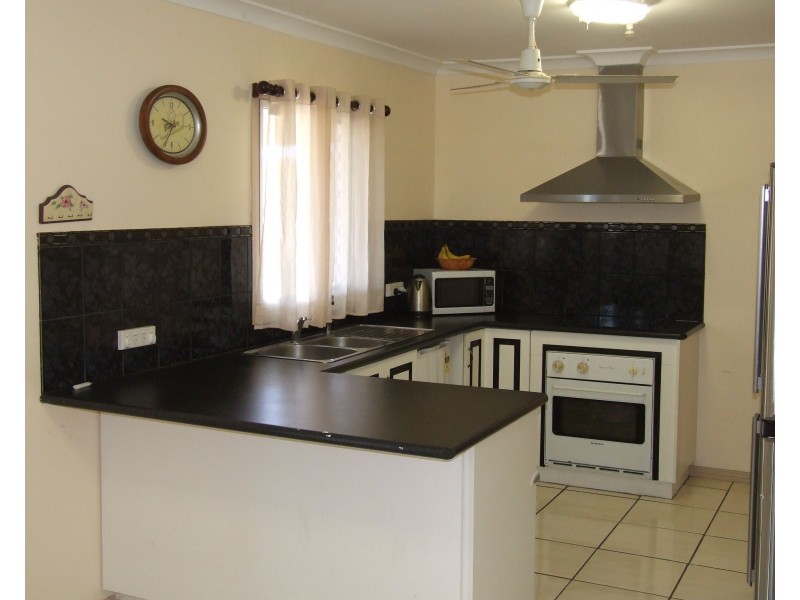 29 Railway Terrace, Crows Nest QLD 4355