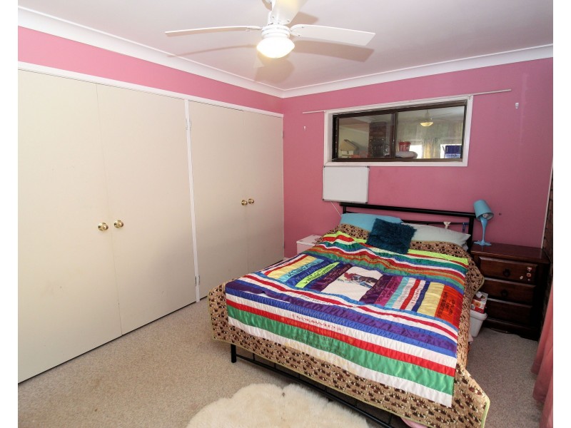 25 Railway Terrace, Crows Nest QLD 4355