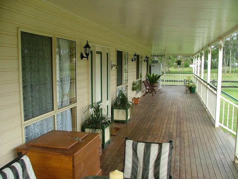 7313 New England Highway, Crows Nest QLD 4355