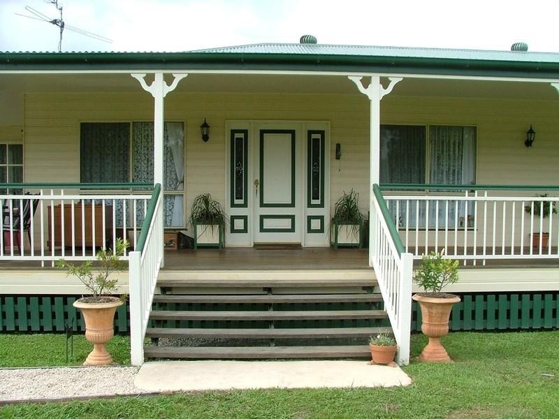 7313 New England Highway, Crows Nest QLD 4355