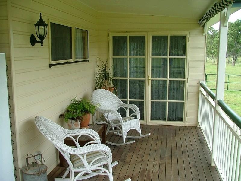 7313 New England Highway, Crows Nest QLD 4355