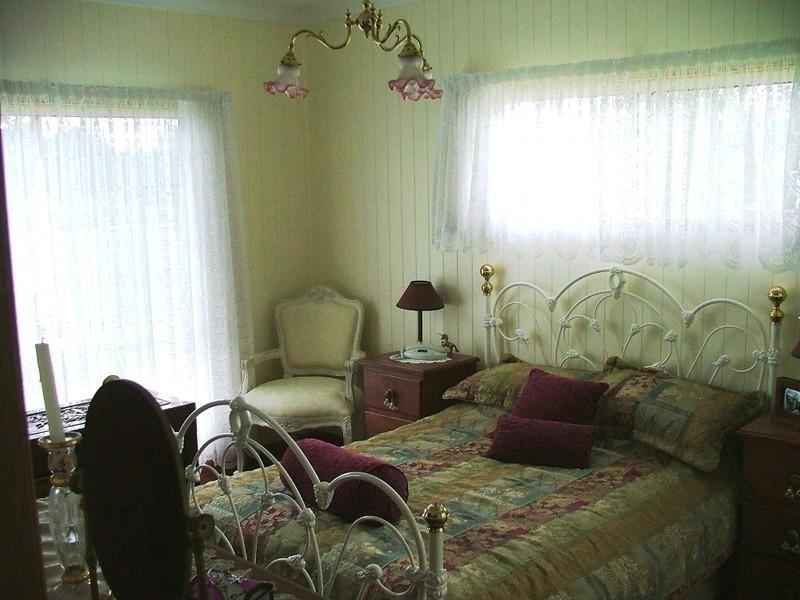 7313 New England Highway, Crows Nest QLD 4355