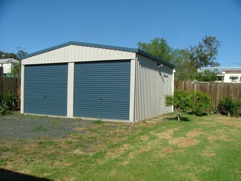 108 Mocatta Street, Goombungee QLD 4354