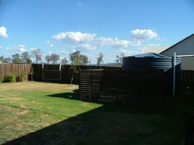 108 Mocatta Street, Goombungee QLD 4354