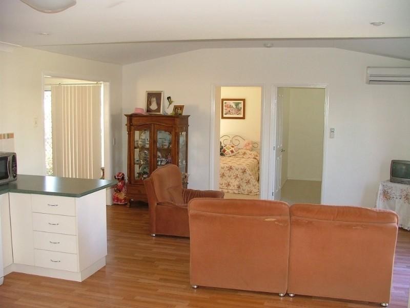 108 Mocatta Street, Goombungee QLD 4354