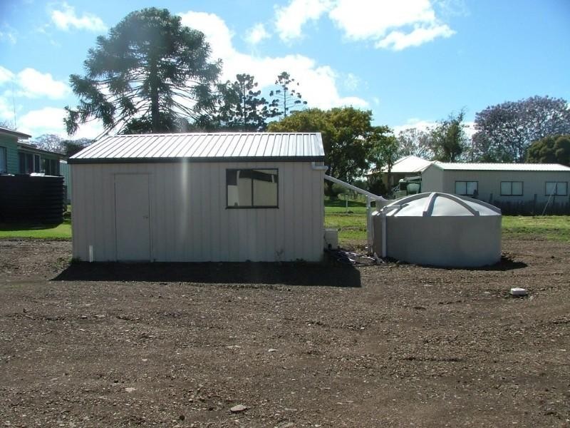 4 Peter Street, Goombungee QLD 4354