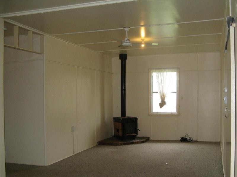 28 Albert Street, Crows Nest QLD 4355