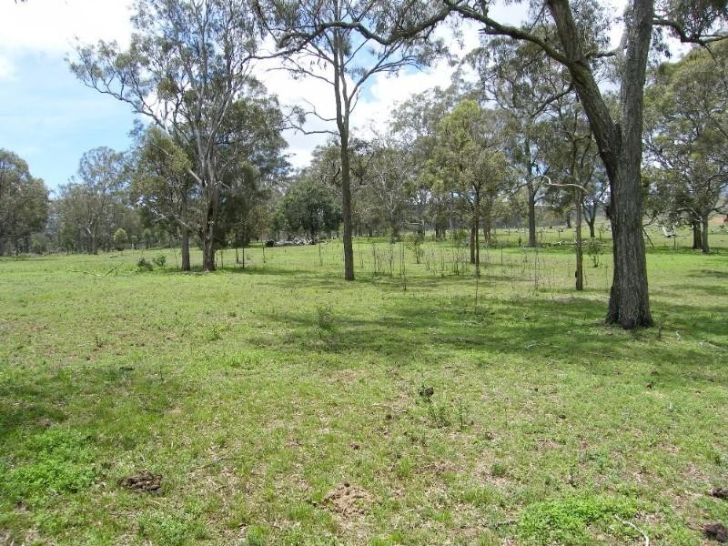 504 Groomsville Plainby Road, Crows Nest QLD 4355