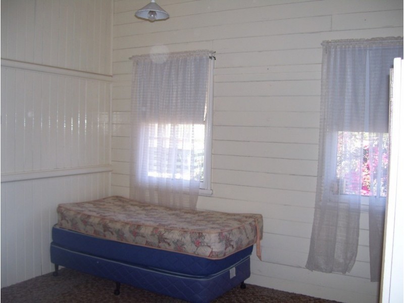 17 Boundary Street, Haden QLD 4353