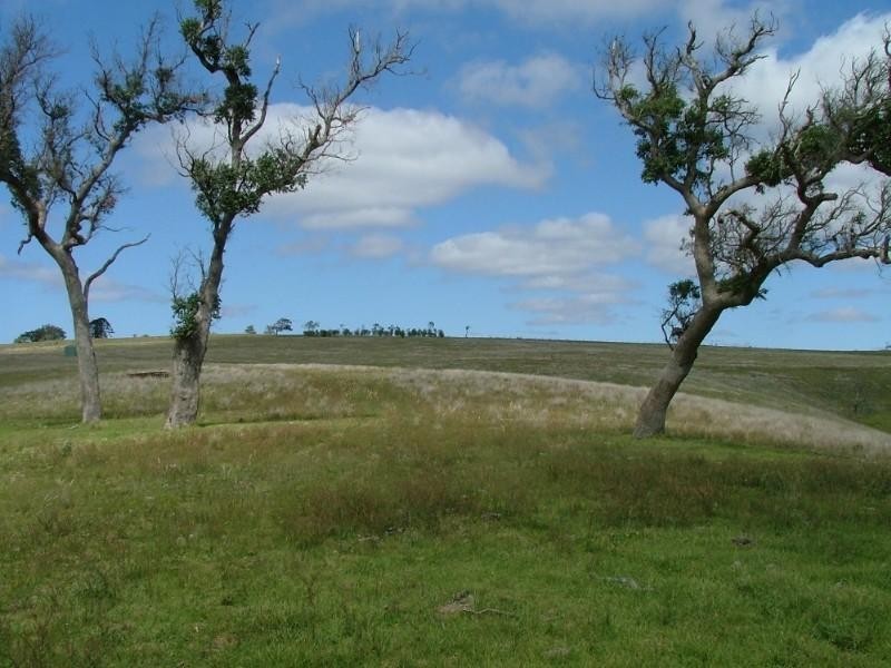 . Anger Road, Crows Nest QLD 4355
