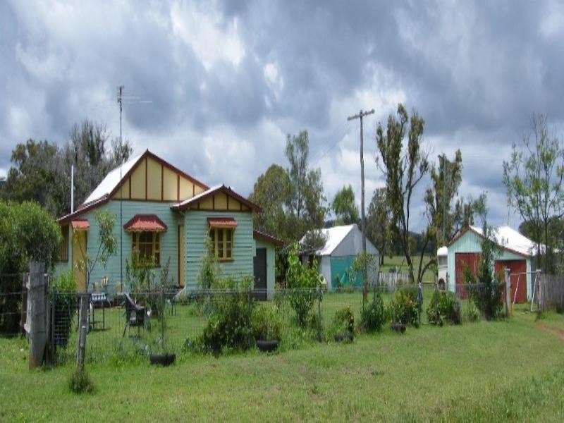 504 Groomsville Plainby Road, Crows Nest QLD 4355