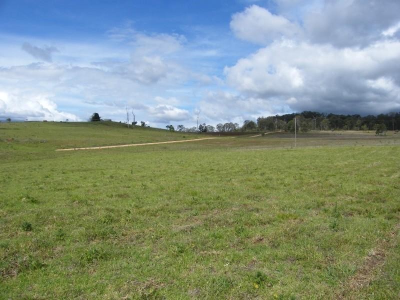 844 Merritts Creek Road, Hampton QLD 4352