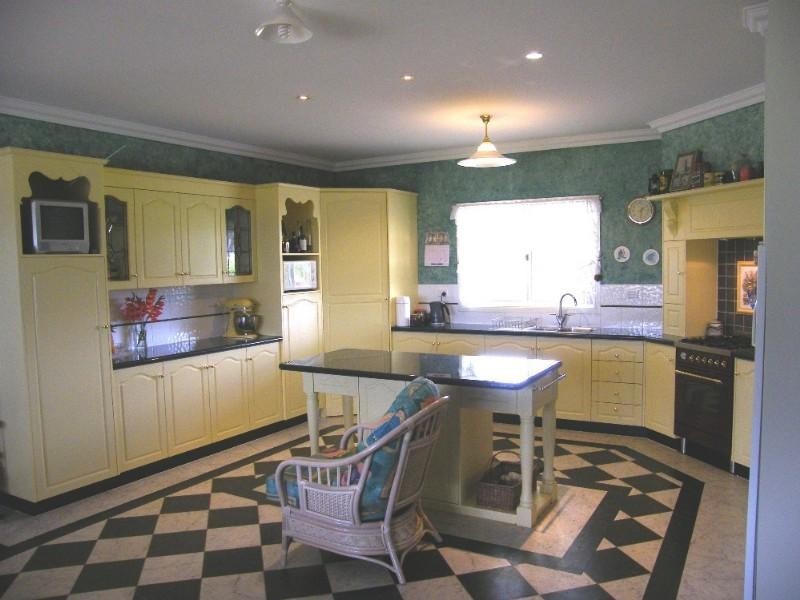 844 Merritts Creek Road, Hampton QLD 4352