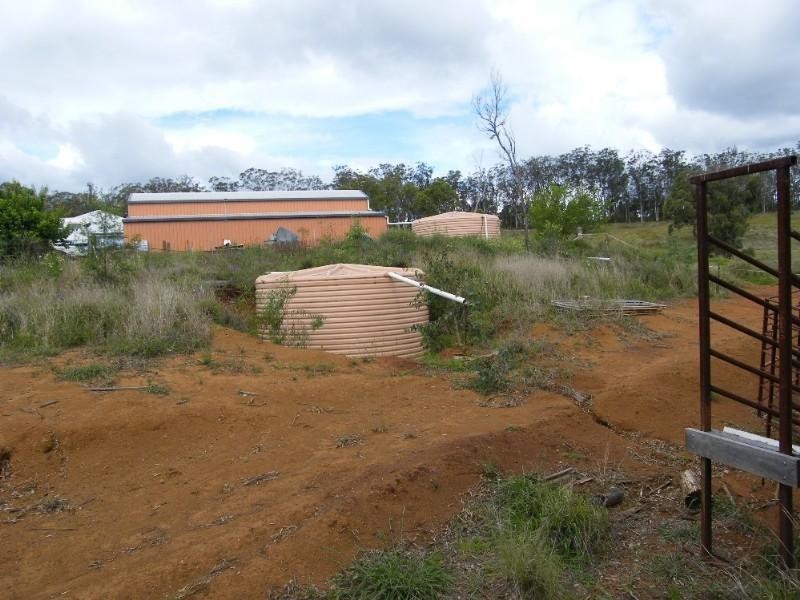 844 Merritts Creek Road, Hampton QLD 4352