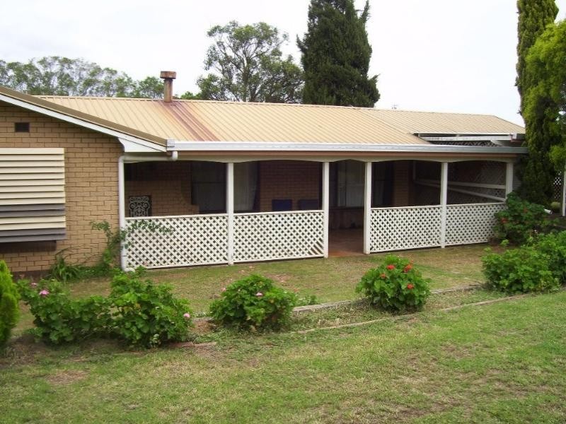 35 Mocatta Street, Goombungee QLD 4354