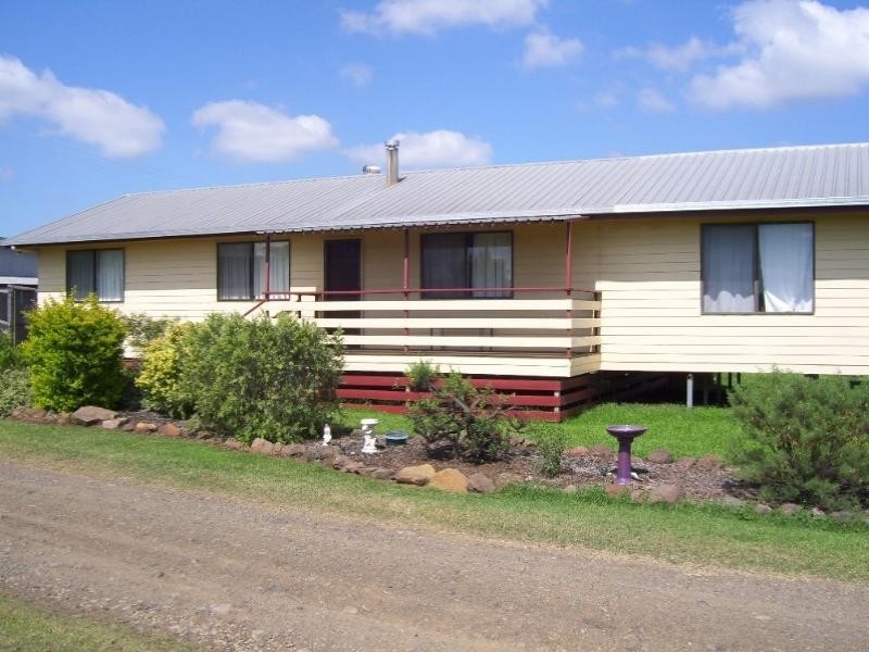 Haden QLD 4353