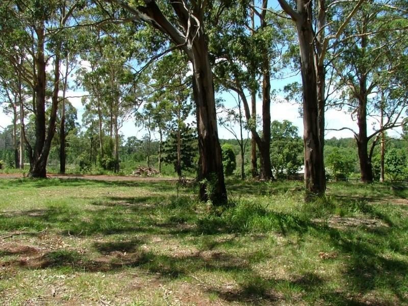 L18 William Street, Crows Nest QLD 4355