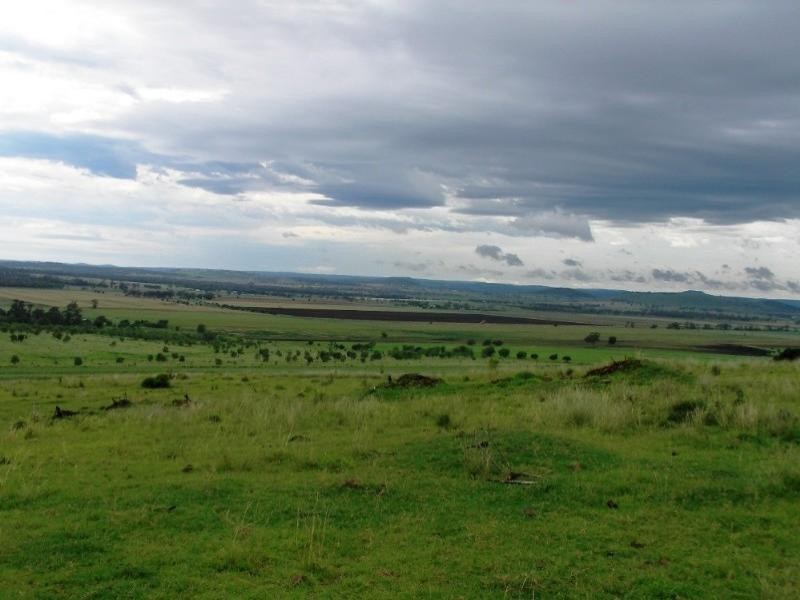 L6 Grinkes Road, Oakey QLD 4401