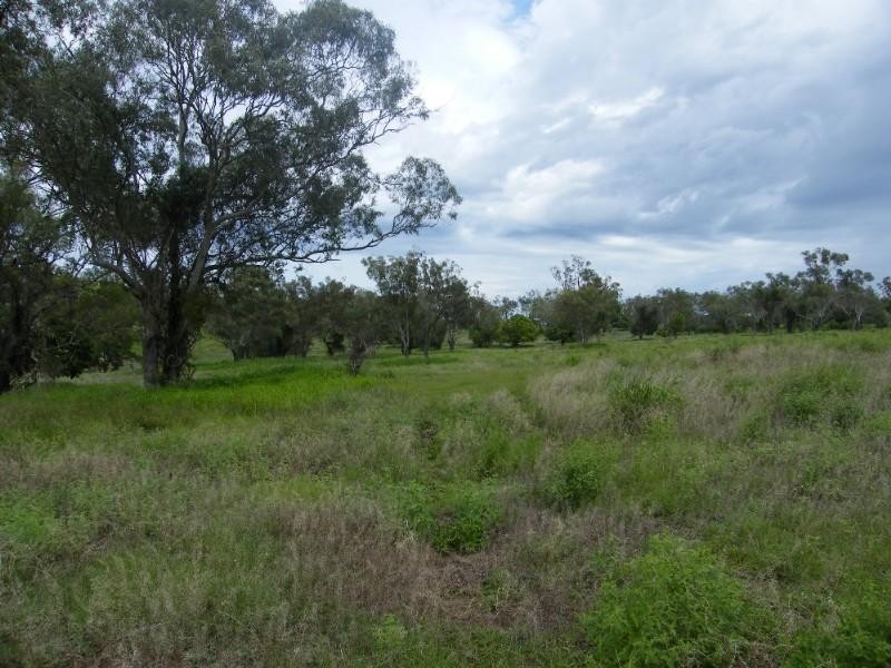 L6 Grinkes Road, Oakey QLD 4401