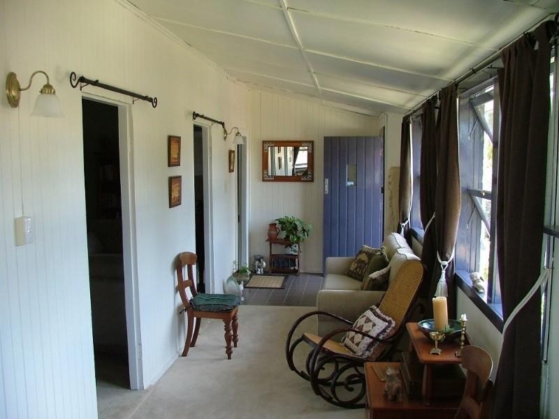 7 Nolan Street, Crows Nest QLD 4355