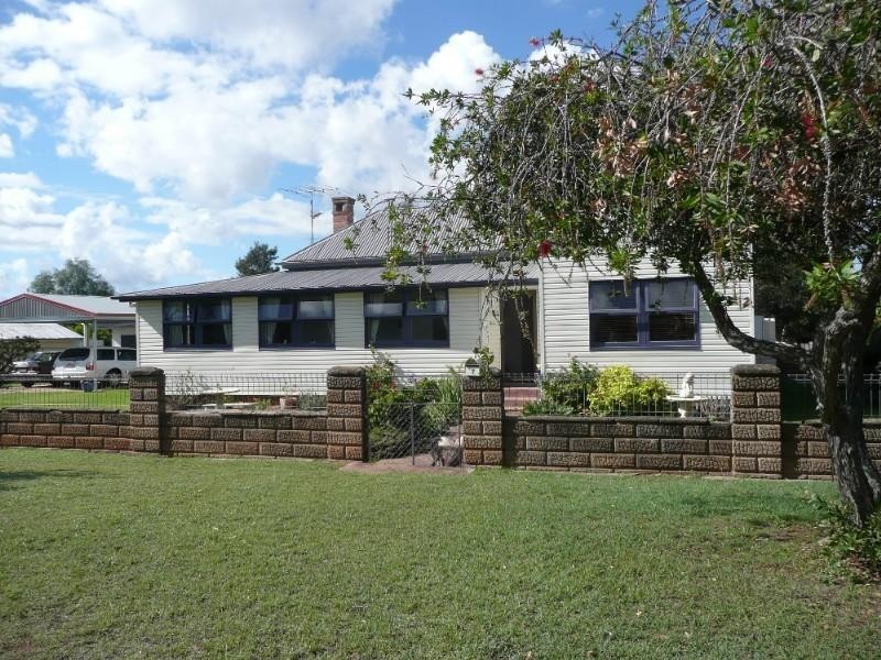 7 Nolan Street, Crows Nest QLD 4355