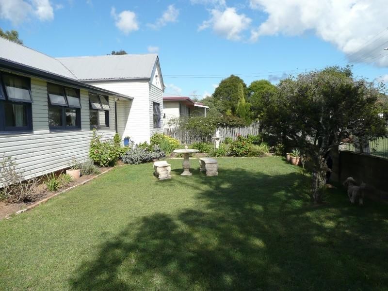 7 Nolan Street, Crows Nest QLD 4355
