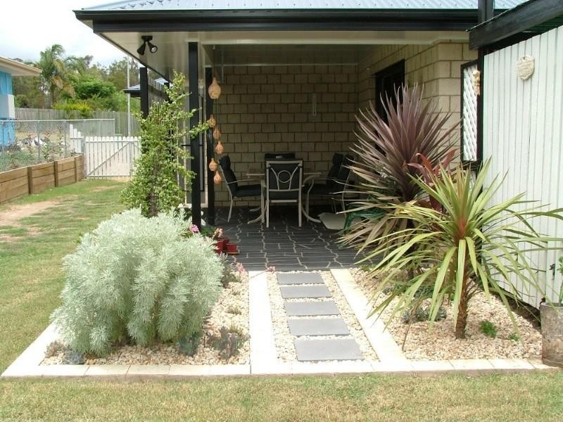 8 Samuel Avenue, Crows Nest QLD 4355