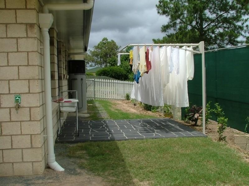 8 Samuel Avenue, Crows Nest QLD 4355