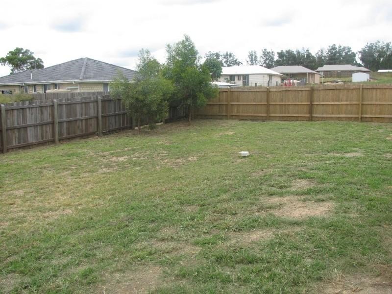 10 Naomi Drive, Crows Nest QLD 4355