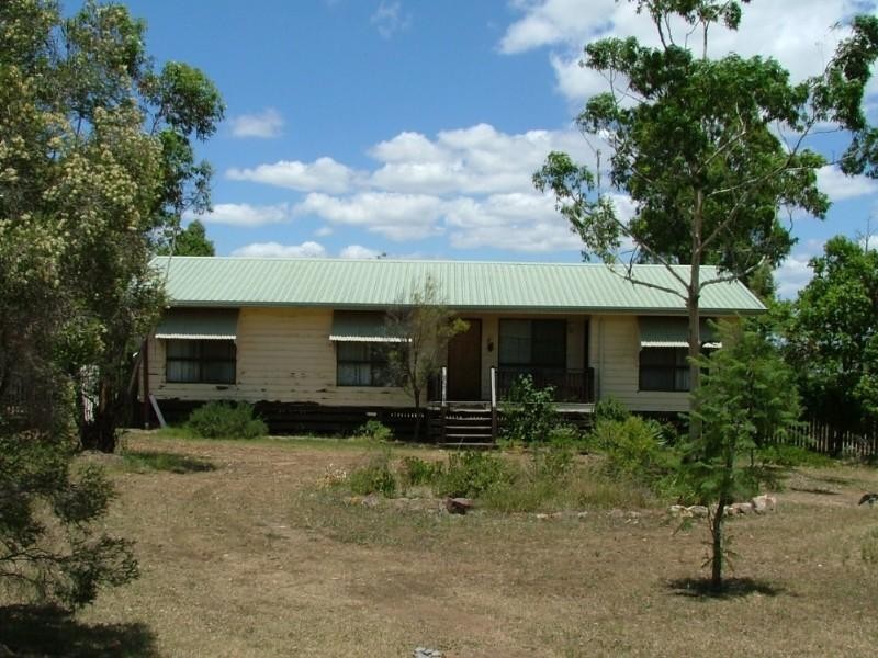 6 Kann Street, Goombungee QLD 4354