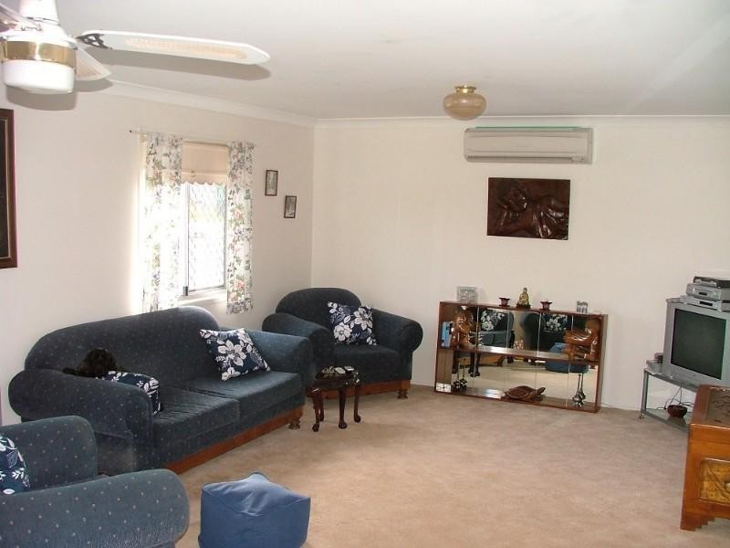 15 Peters Street, Goombungee QLD 4354