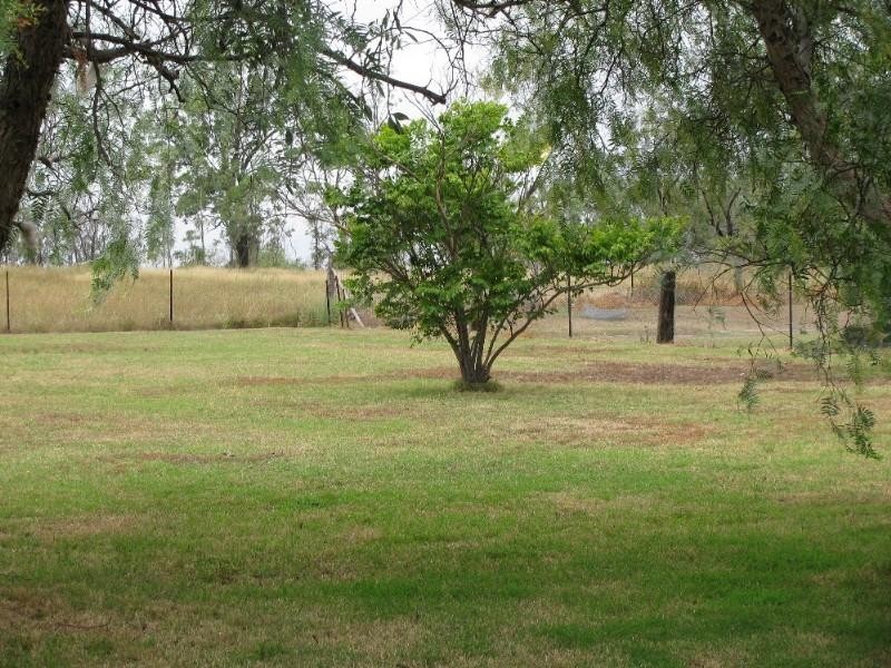 14 Daher Street, Goombungee QLD 4354