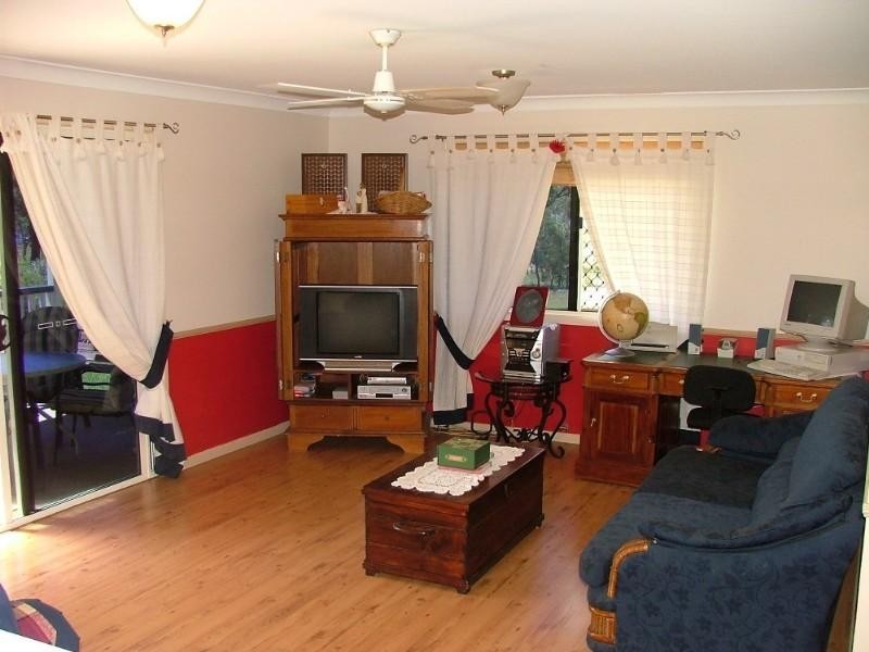 24 Eastside Road, Crows Nest QLD 4355