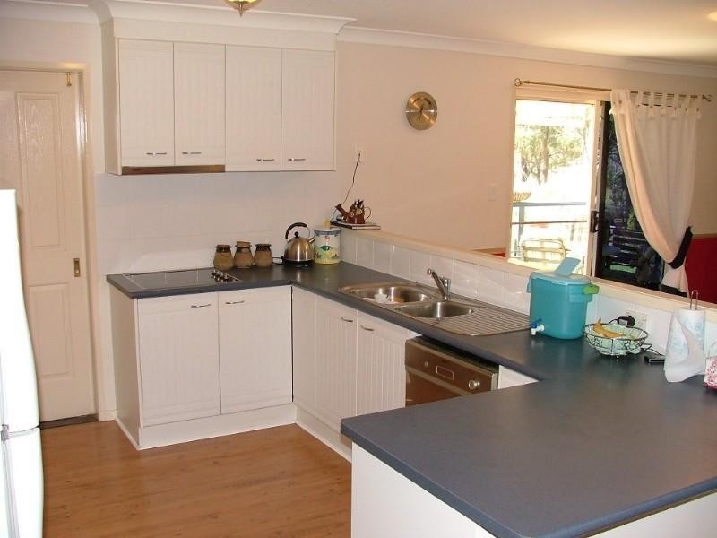 24 Eastside Road, Crows Nest QLD 4355