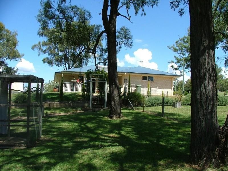 24 Eastside Road, Crows Nest QLD 4355