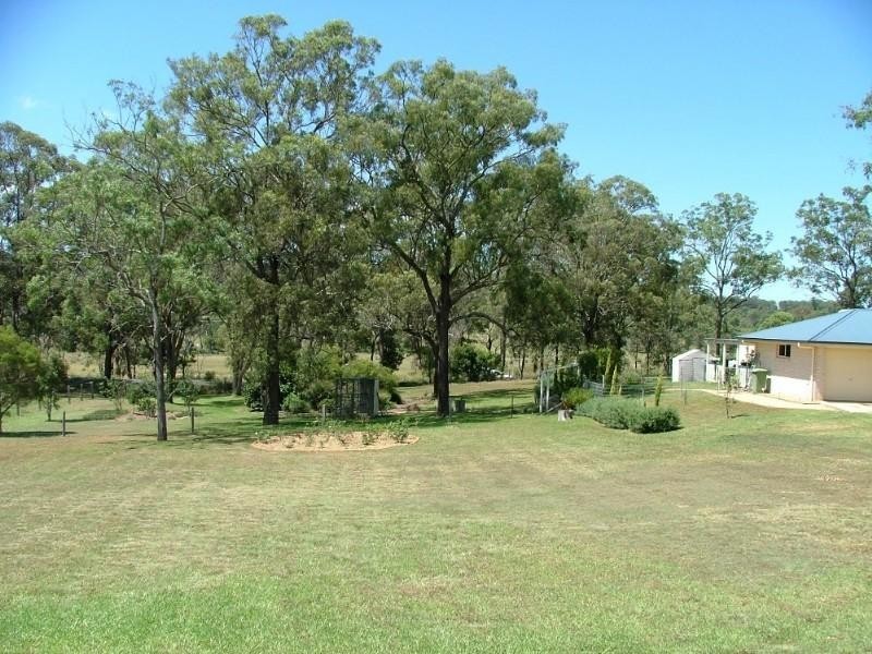 24 Eastside Road, Crows Nest QLD 4355