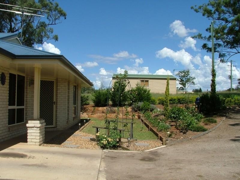 24 Eastside Road, Crows Nest QLD 4355