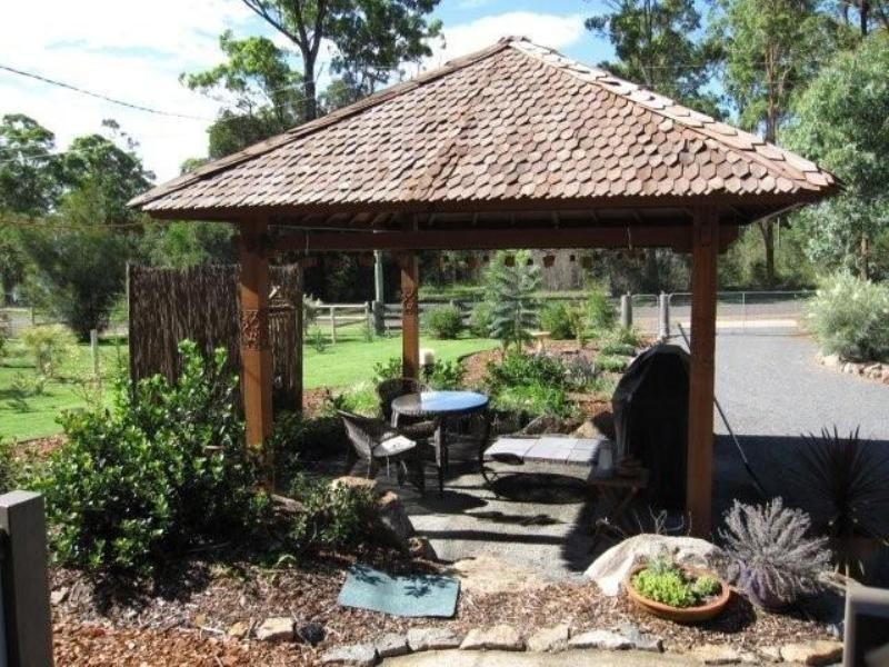 27 Blackbutt Street, Blackbutt QLD 4306