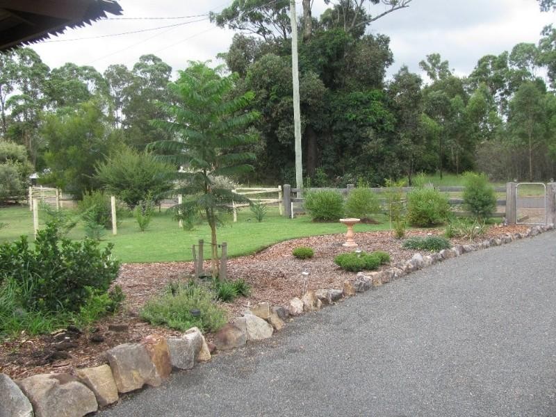 27 Blackbutt Street, Blackbutt QLD 4306